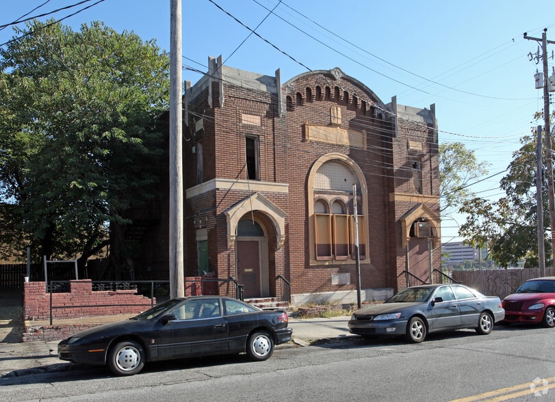 Primary Photo Of 112 Jackson Ave, Memphis Religious Facility For Sale