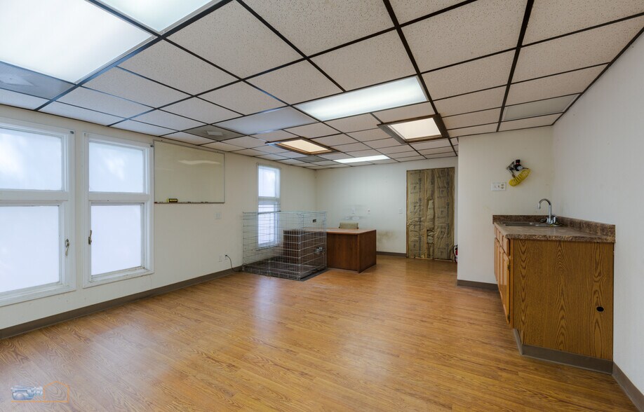 More Photos Of 1243 S Sherman Dr, Longmont Warehouse For Lease