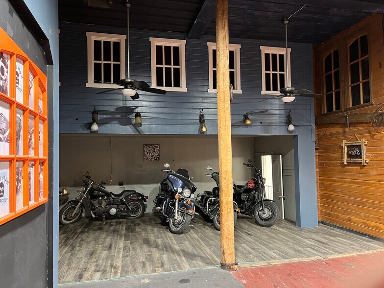 More Photos Of 102 11th Ave N, Nampa Restaurant For Sale
