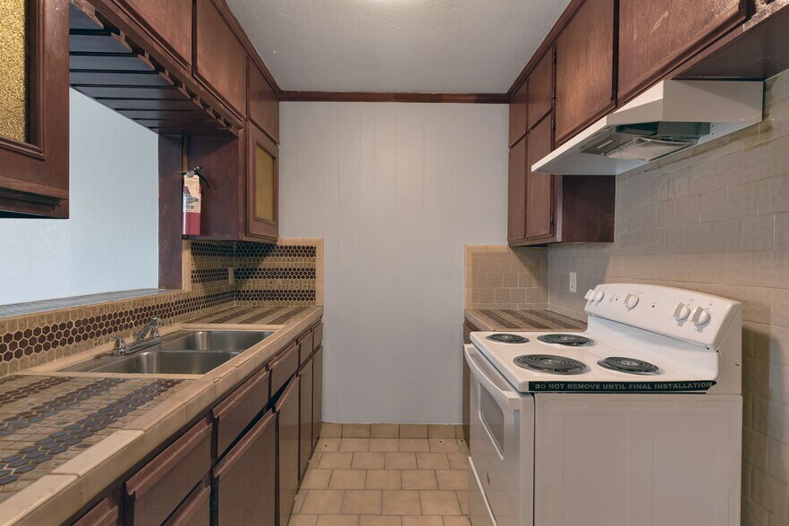 More Photos Of 3501 N Macgregor Way, Houston Apartments For Sale