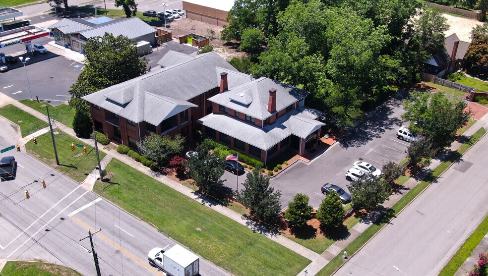 Primary Photo Of 2419 Market St, Wilmington Office For Sale