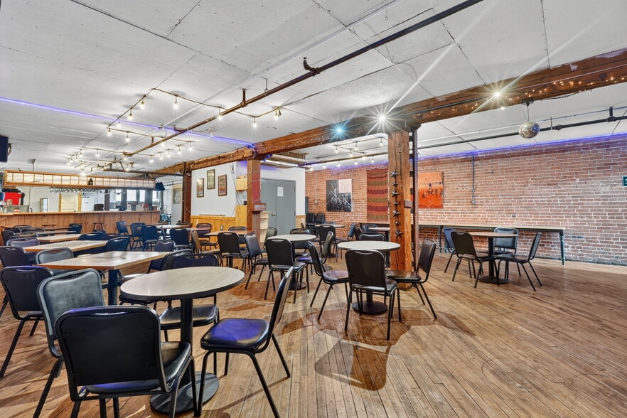 More Photos Of 615 S 1st Ave, Pocatello Restaurant For Sale