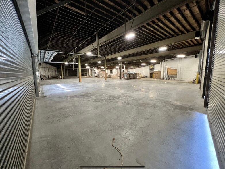 More Photos Of 112 Forge Hill Rd, New Windsor Township Warehouse For Lease