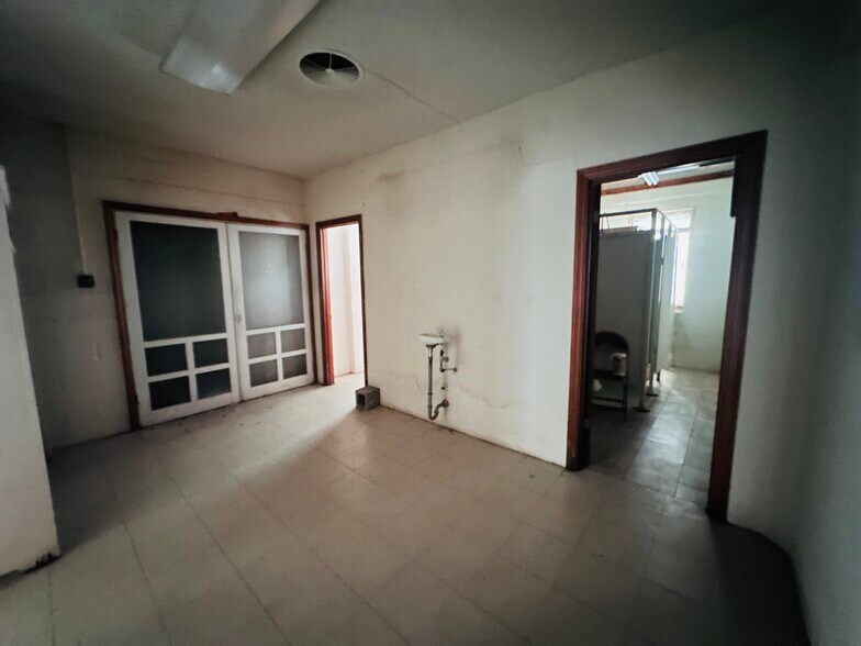 More Photos Of 8620 Wornall, Kansas City Religious Facility For Sale