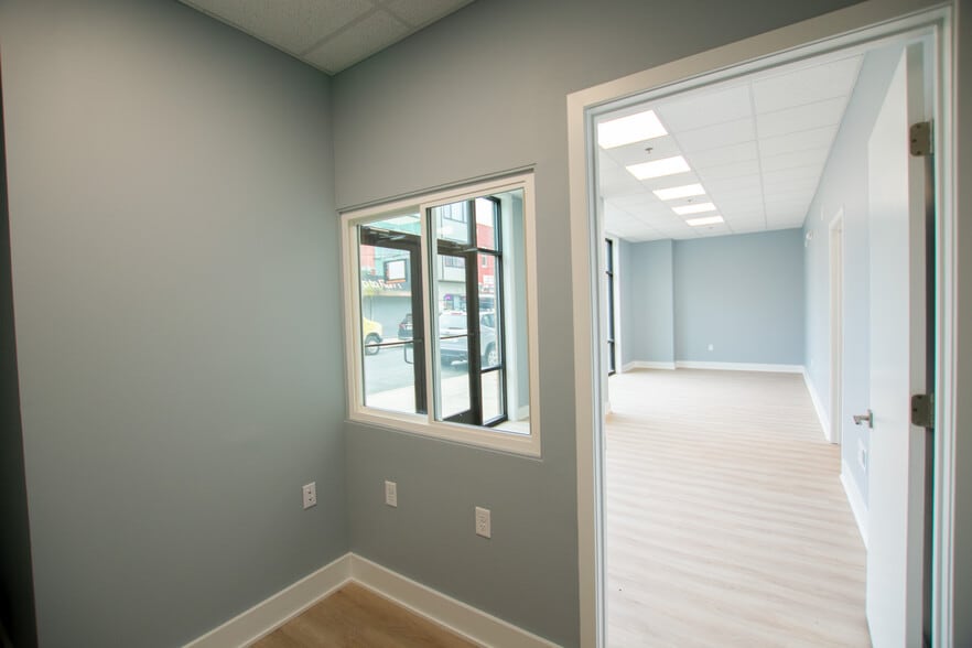 More Photos Of 1420 Point Breeze Ave, Philadelphia Apartments For Lease
