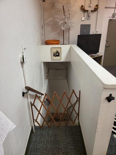 More Photos Of 7451 Monterey St, Gilroy Storefront Retail Office For Sale