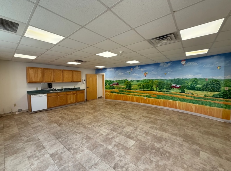 More Photos Of 8 Minneakoning Rd, Flemington Warehouse For Sale