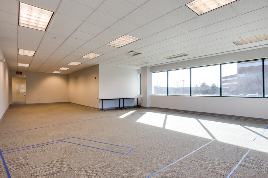 More Photos Of 10304 Spotsylvania Ave, Fredericksburg Office For Lease