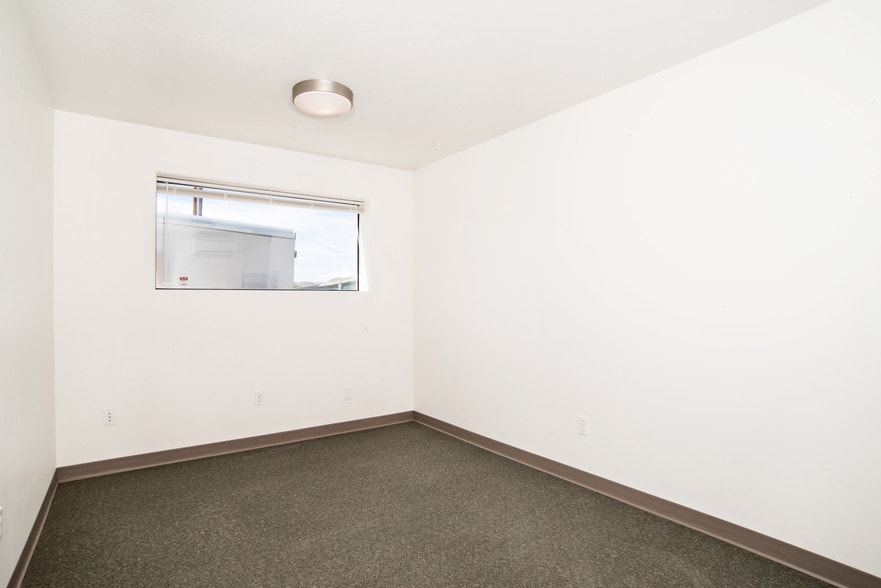 More Photos Of 2222 Mustang Dr, Silt Industrial For Lease