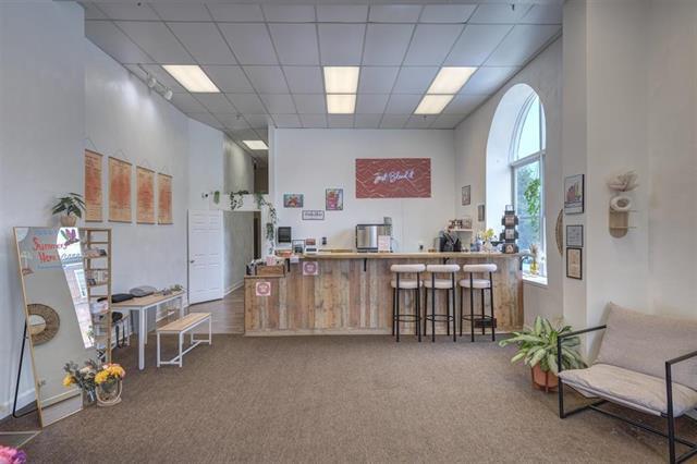 More Photos Of 301 W Main St, Radford Apartments For Sale