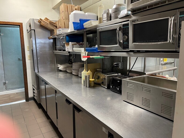 More Photos Of 20 Main St, Henniker Restaurant For Sale