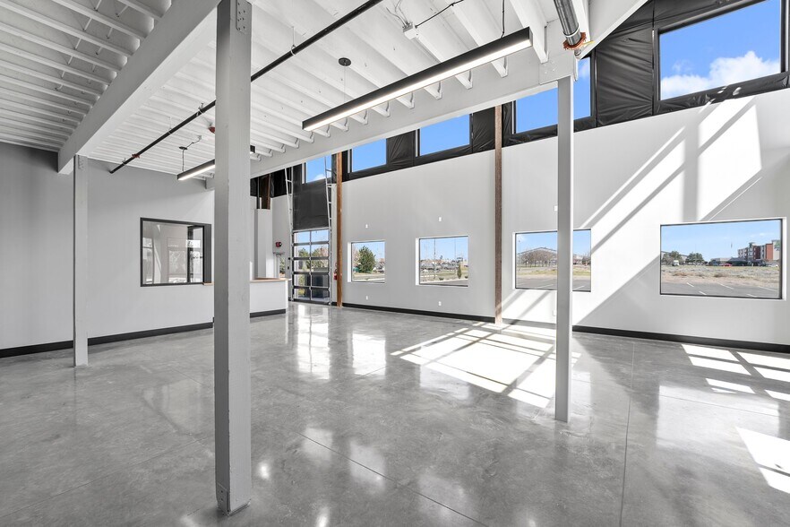 More Photos Of 6902 Rodeo Dr, Pasco Flex For Lease