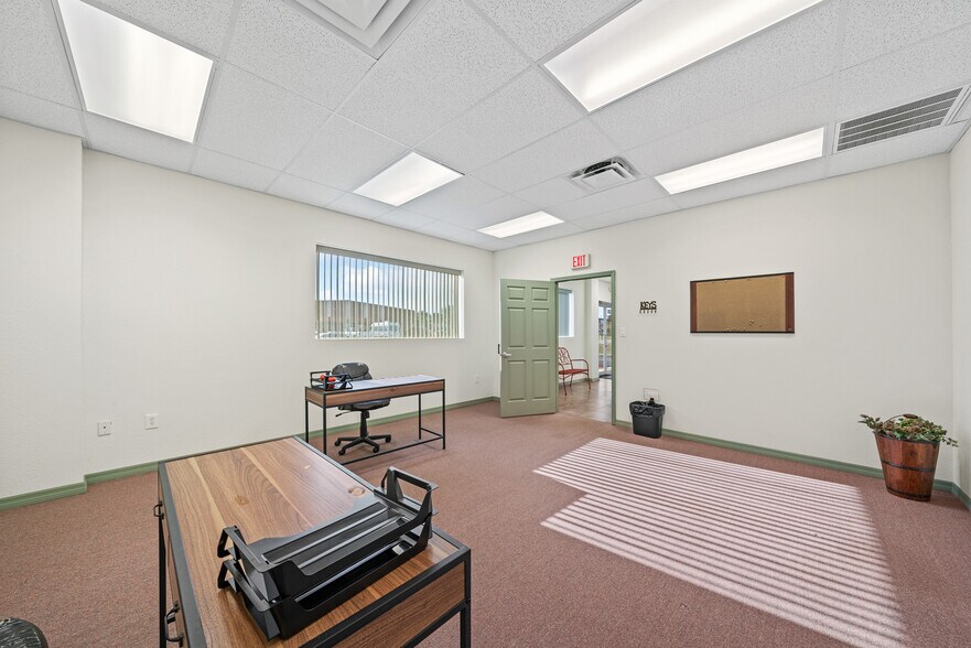 More Photos Of 18820 Sakera Rd, Hudson Warehouse For Sale