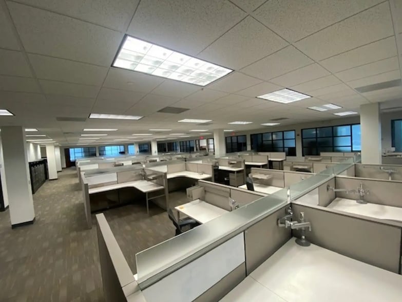 More Photos Of 235 Highlandia Dr, Baton Rouge Office For Lease