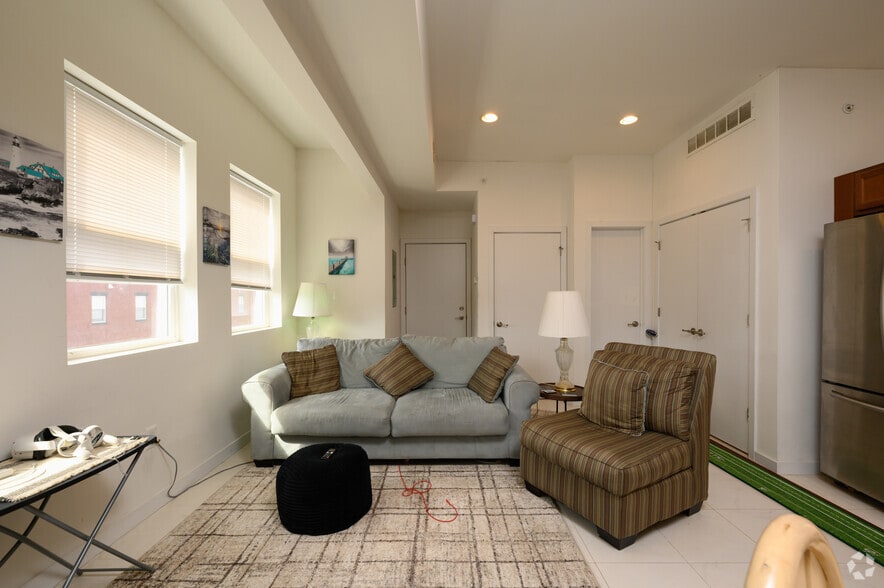 More Photos Of 521 N 34th St, Philadelphia Apartments For Sale