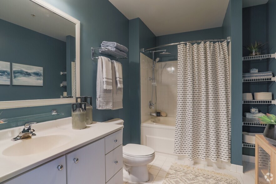 More Photos Of 343 S Dearborn St, Chicago Apartments For Lease