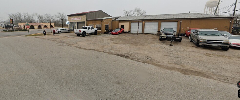 More Photos Of 621 W Main St, La Porte Warehouse For Lease