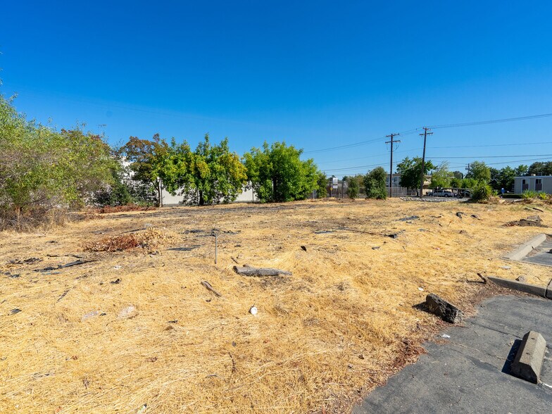 More Photos Of 5725 Marconi Ave, Carmichael Land For Sale