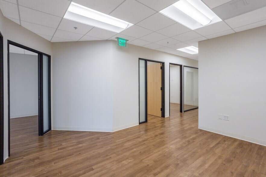 More Photos Of 11620 Wilshire Blvd, Los Angeles Office For Lease