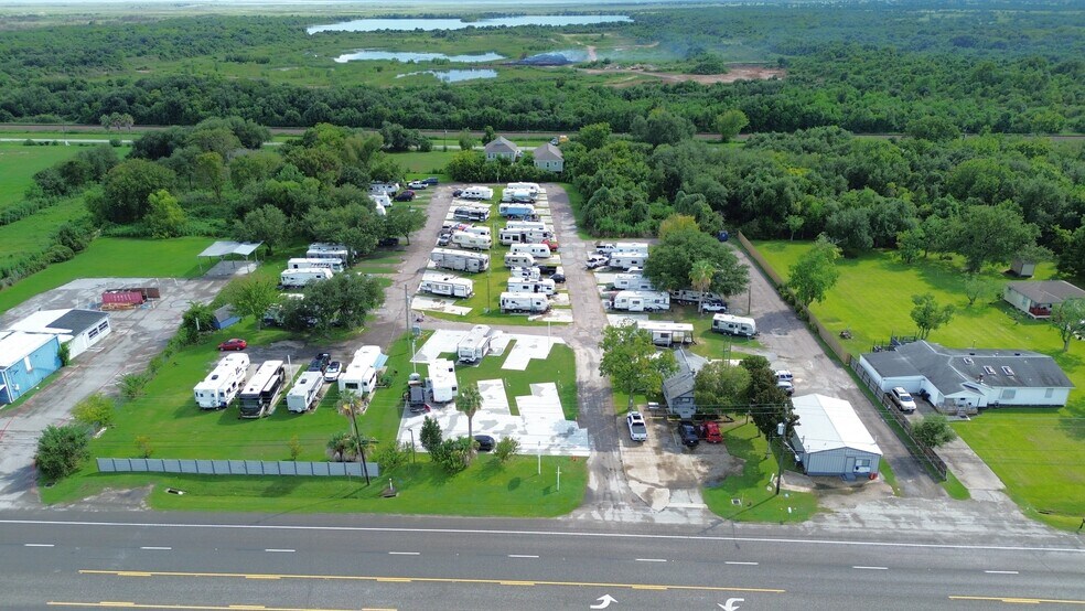 More Photos Of 6127 Highway 6, Hitchcock Specialty For Sale