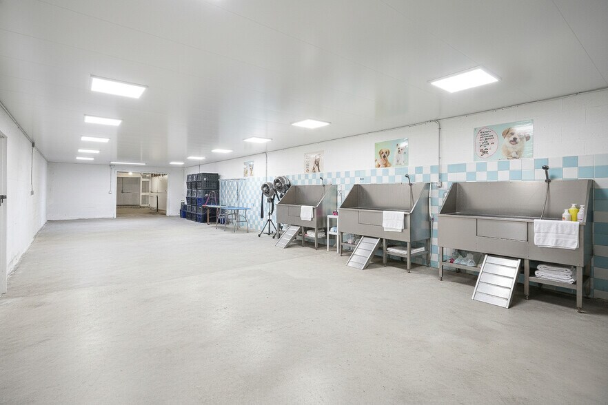 More Photos Of 730 Central Ave, Mountain View Auto Repair For Sale