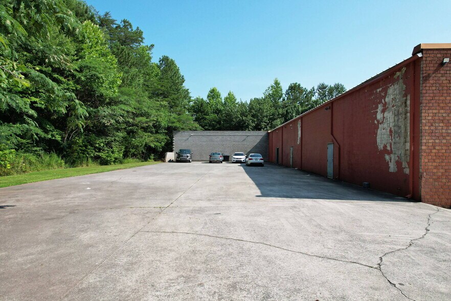 More Photos Of 2311 Chattanooga Rd, Dalton Freestanding For Sale