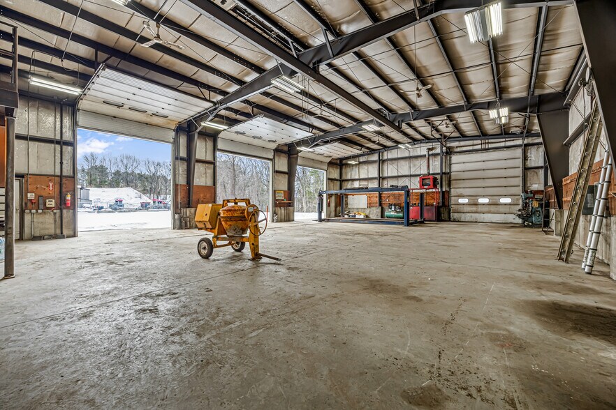 More Photos Of 165 Carmelinas Cir, Ludlow Industrial For Lease