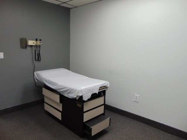 More Photos Of 30000 Orchard Lake Rd, Farmington Medical For Sale