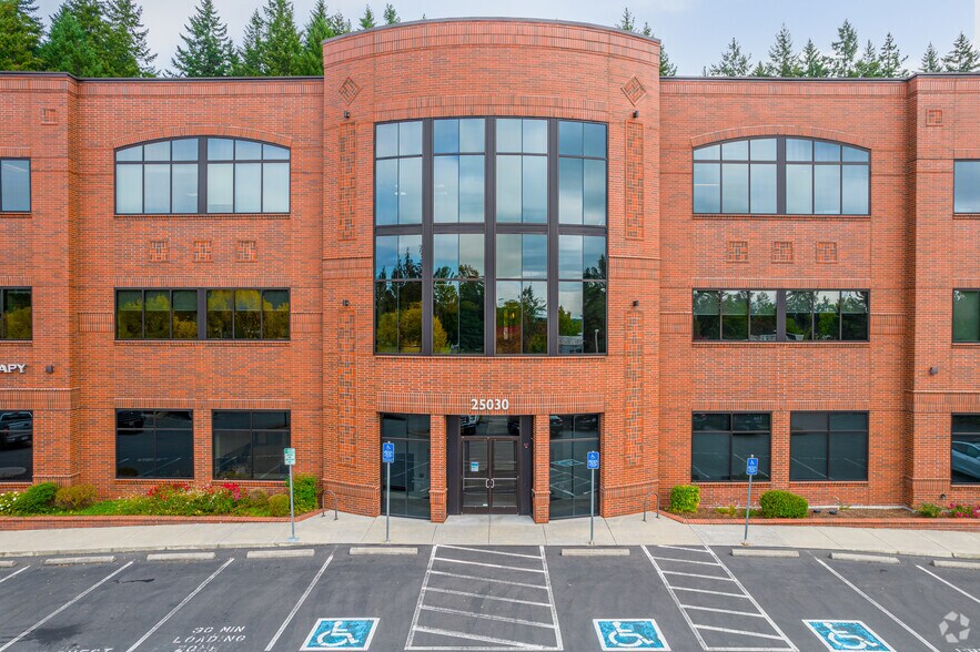 More Photos Of 25030 SW Parkway Ave, Wilsonville Office For Sale