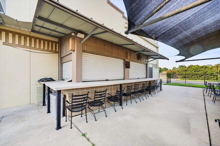 More Photos Of 1271 FM 518 Rd, League City Restaurant For Sale