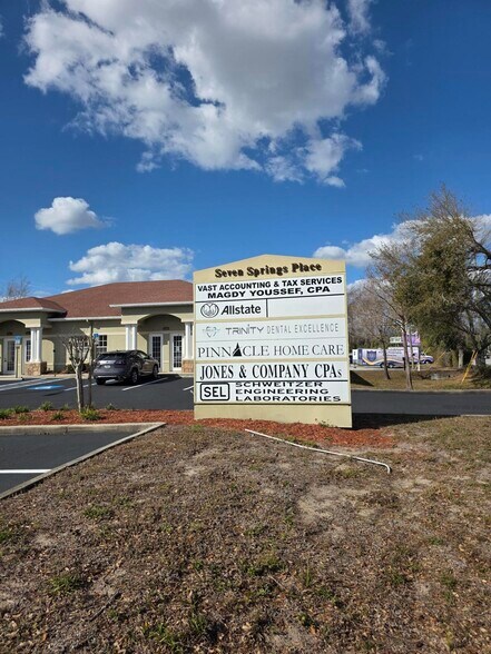 More Photos Of 2505-2511 Seven Springs Blvd, New Port Richey Office For Sale