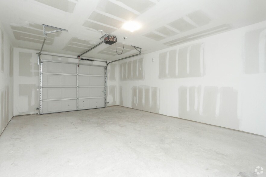 More Photos Of 21155 Gosling Rd, Spring Apartments For Sale