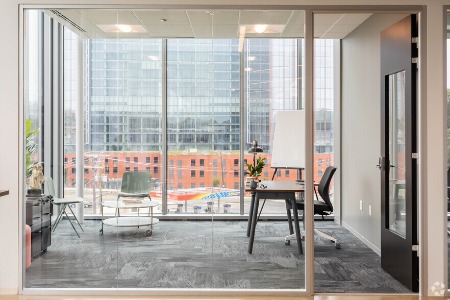 More Photos Of 12358 Parklawn Dr, North Bethesda Coworking Space