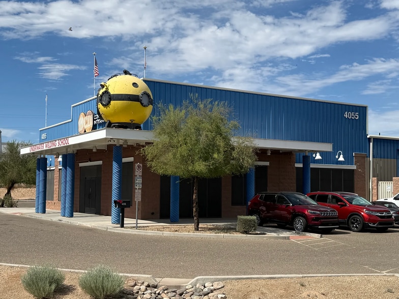 Primary Photo Of 4055 S Sarival Ave, Goodyear Showroom For Lease