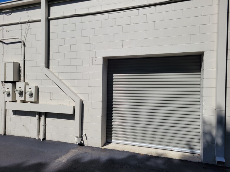 More Photos Of 9225 Ulmerton Rd, Largo Light Distribution For Sale
