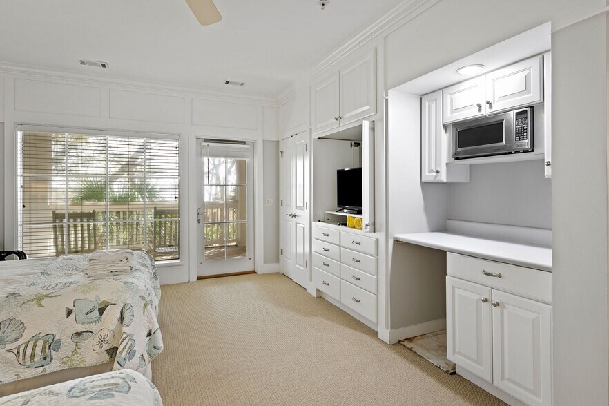 More Photos Of 101 Avenue of Oaks, Daufuskie Island Apartments For Sale