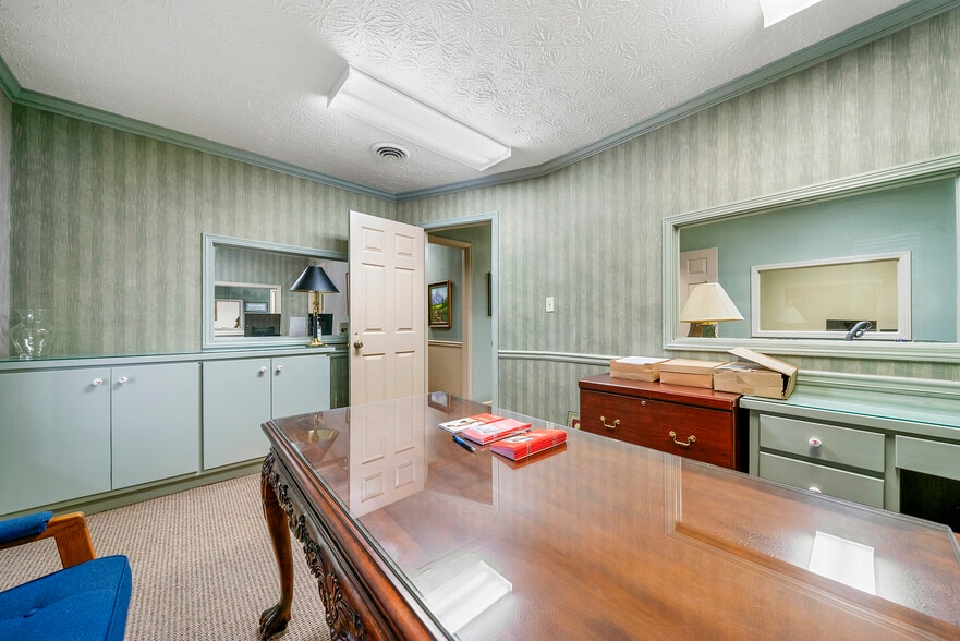 More Photos Of 125-145 E Georgia Ave, Fayetteville Freestanding For Sale