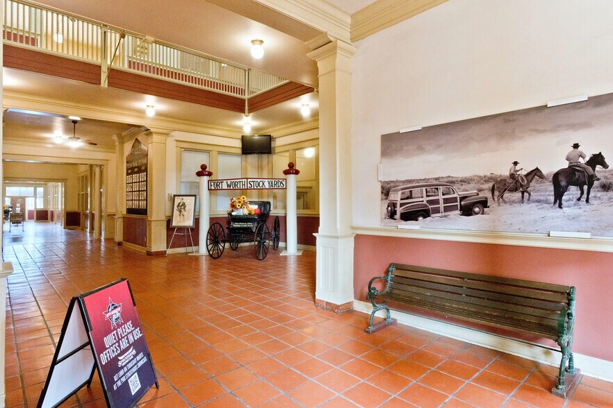 More Photos Of 131 E Exchange Ave, Fort Worth Office Residential For Lease