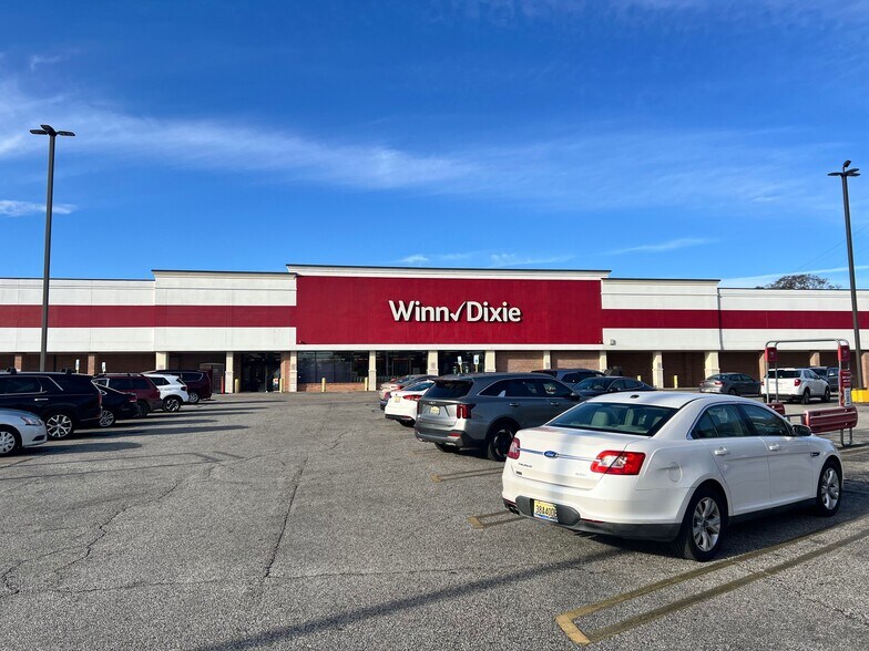 Primary Photo Of 1555-1571 Westgate Pky, Dothan Unknown For Lease