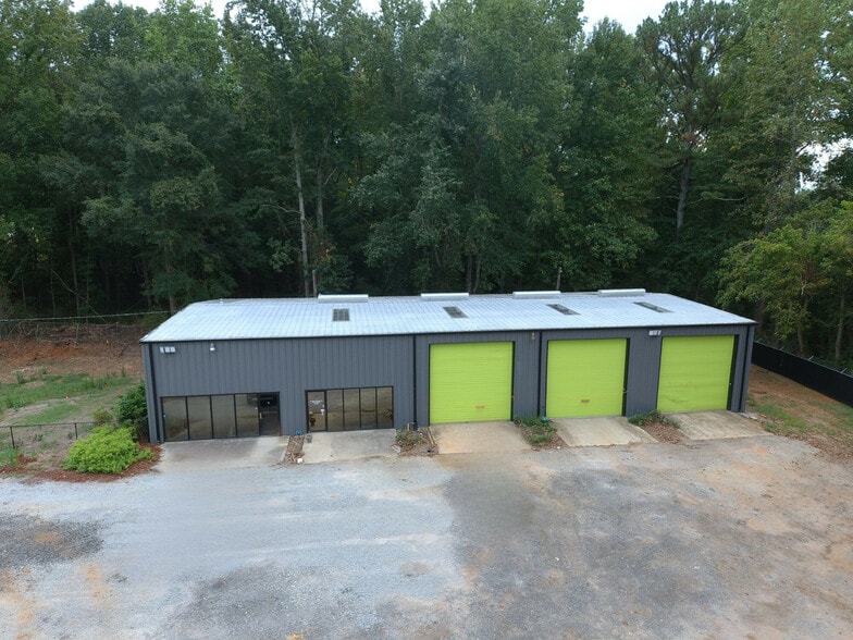 Primary Photo Of 2765 Access Rd, Covington Light Manufacturing For Sale