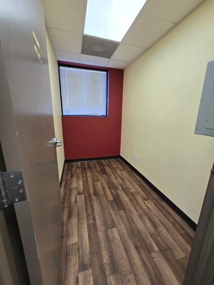 More Photos Of 6344 E Broadway Rd, Mesa Medical For Lease