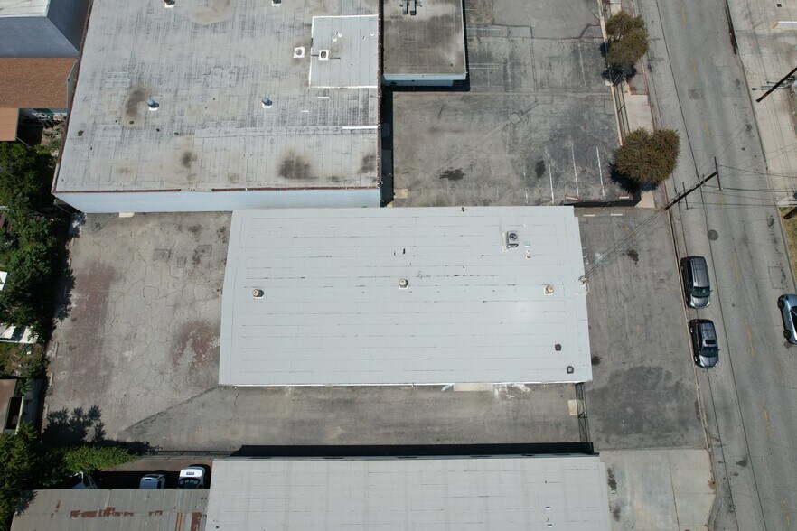 More Photos Of 2125 N Seaman Ave, South El Monte Warehouse For Lease