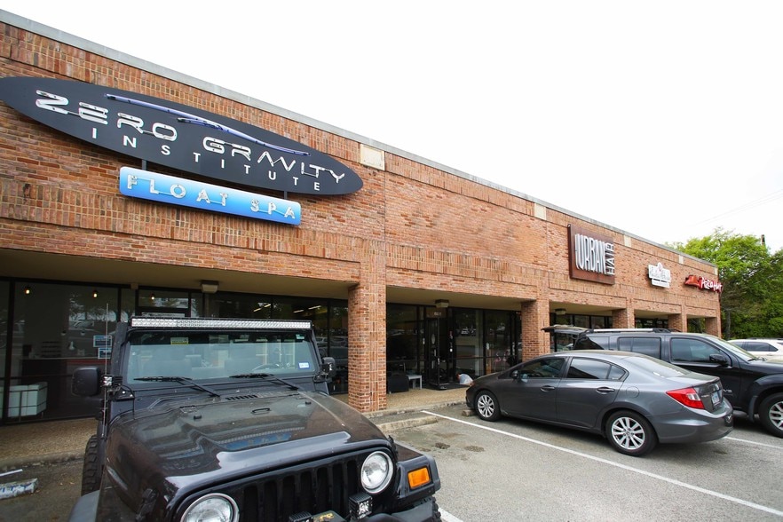 More Photos Of 2919 Manchaca Rd, Austin Unknown For Lease