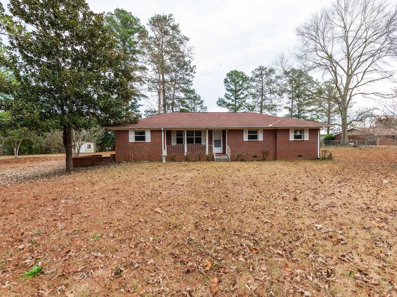 More Photos Of 3346 Us Highway 29, Valley Service Station For Sale