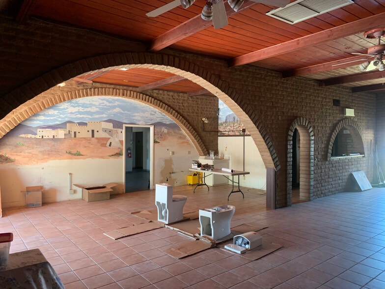 More Photos Of 170 N Main St, Florence Restaurant For Sale