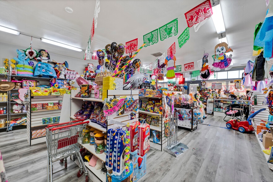 More Photos Of 154 E 6th St, Oxnard Freestanding For Sale