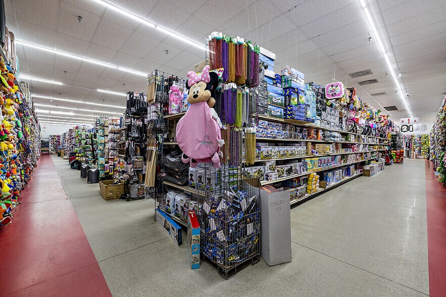 More Photos Of 2419 Lapeer Rd, Port Huron General Retail For Sale