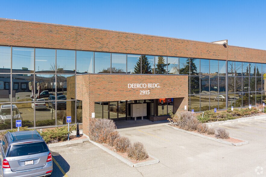 More Photos Of 2915 21st St NE, Calgary Warehouse For Lease