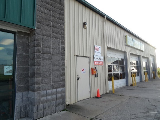 More Photos Of 106 S Sunset Dr, Butler Auto Repair For Sale