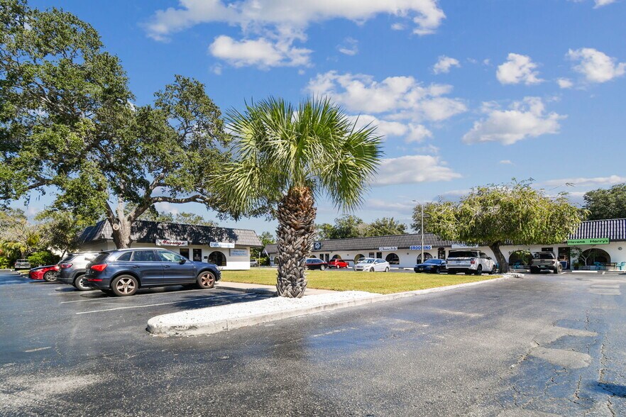 More Photos Of 14219 Walsingham Rd, Largo Unknown For Sale